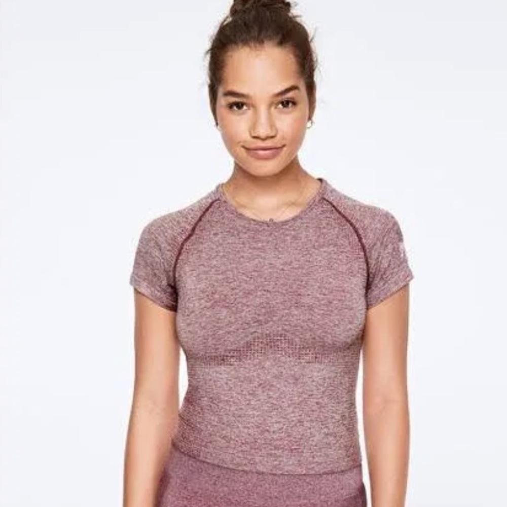 Victoria's Secret PINK Seamless Short Sleeve Crop Work Out Shirt